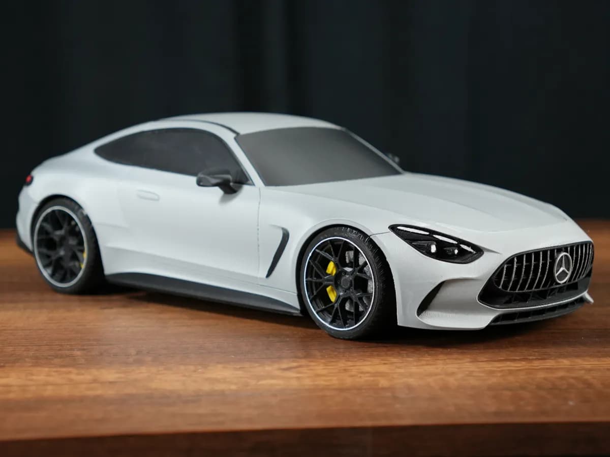 Miniatura Mercedes-AMG GT 63