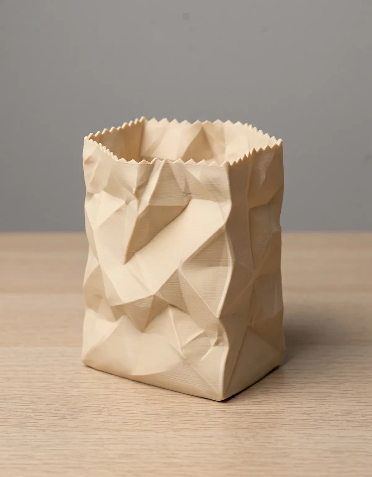 Porta-Canetas Saco de Papel Amassado