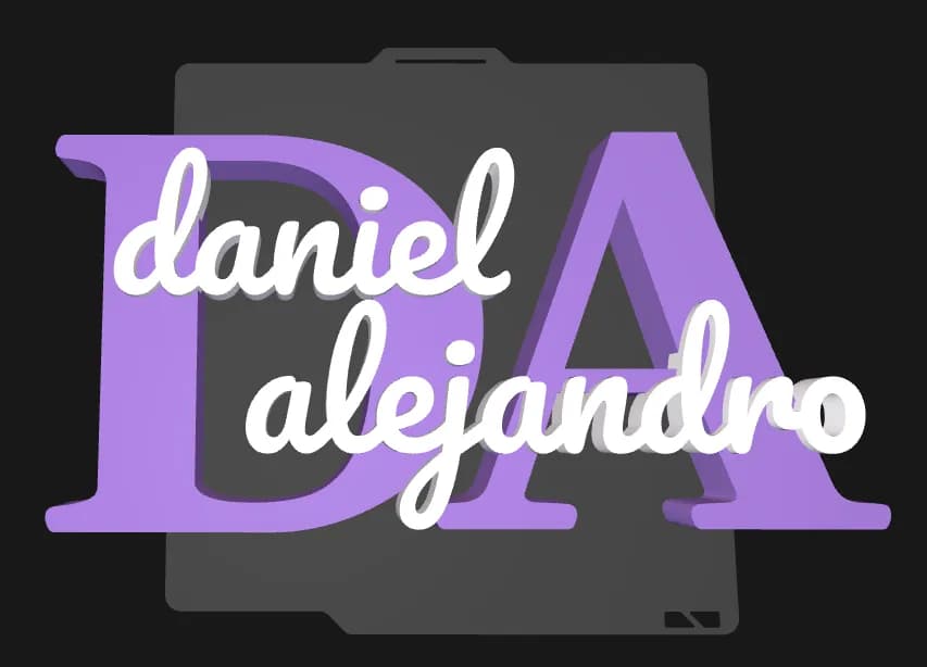 Placa de Inicial e Nome em Camadas